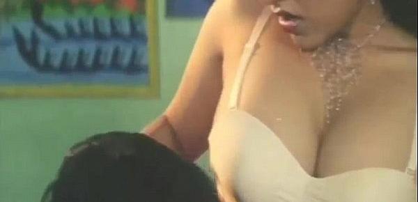  [MUVIZA.COM] -Young Young Couple Spicy Romance Scence viraham  Movie